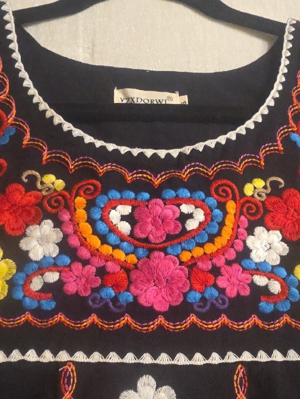 YZXDORWJ Embroidered Black Mini Dress with Multicolor Floral Detail S Overssized - Picture 9 of 15